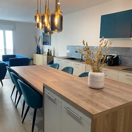 Apartment Luxe & Confort, Spacieux, Neuf, Clim Et Sete